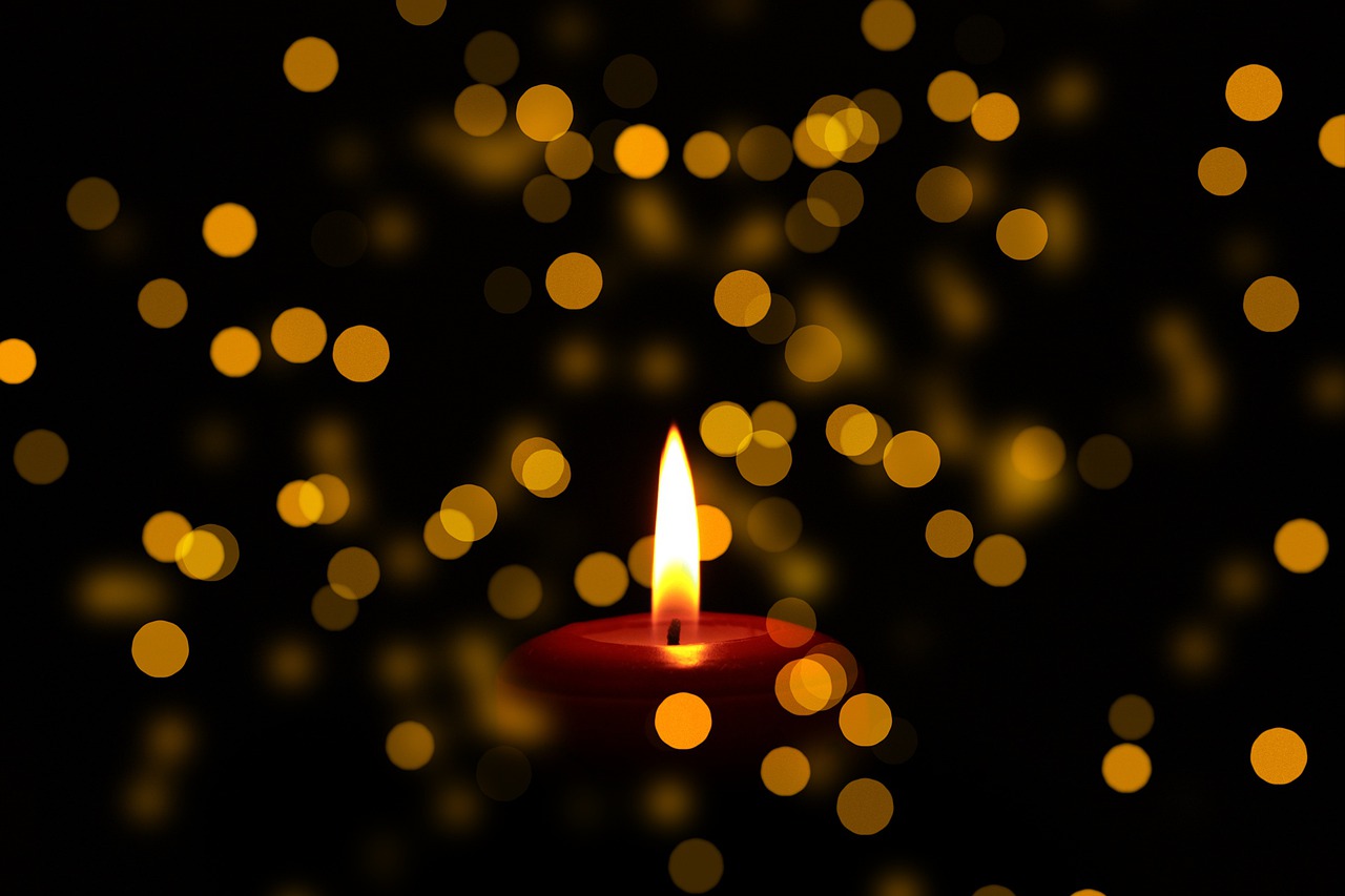 mourning-candle-obituary-3064504